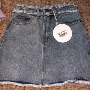 PRINCESS POLLY skirt size US 2 NWT!!